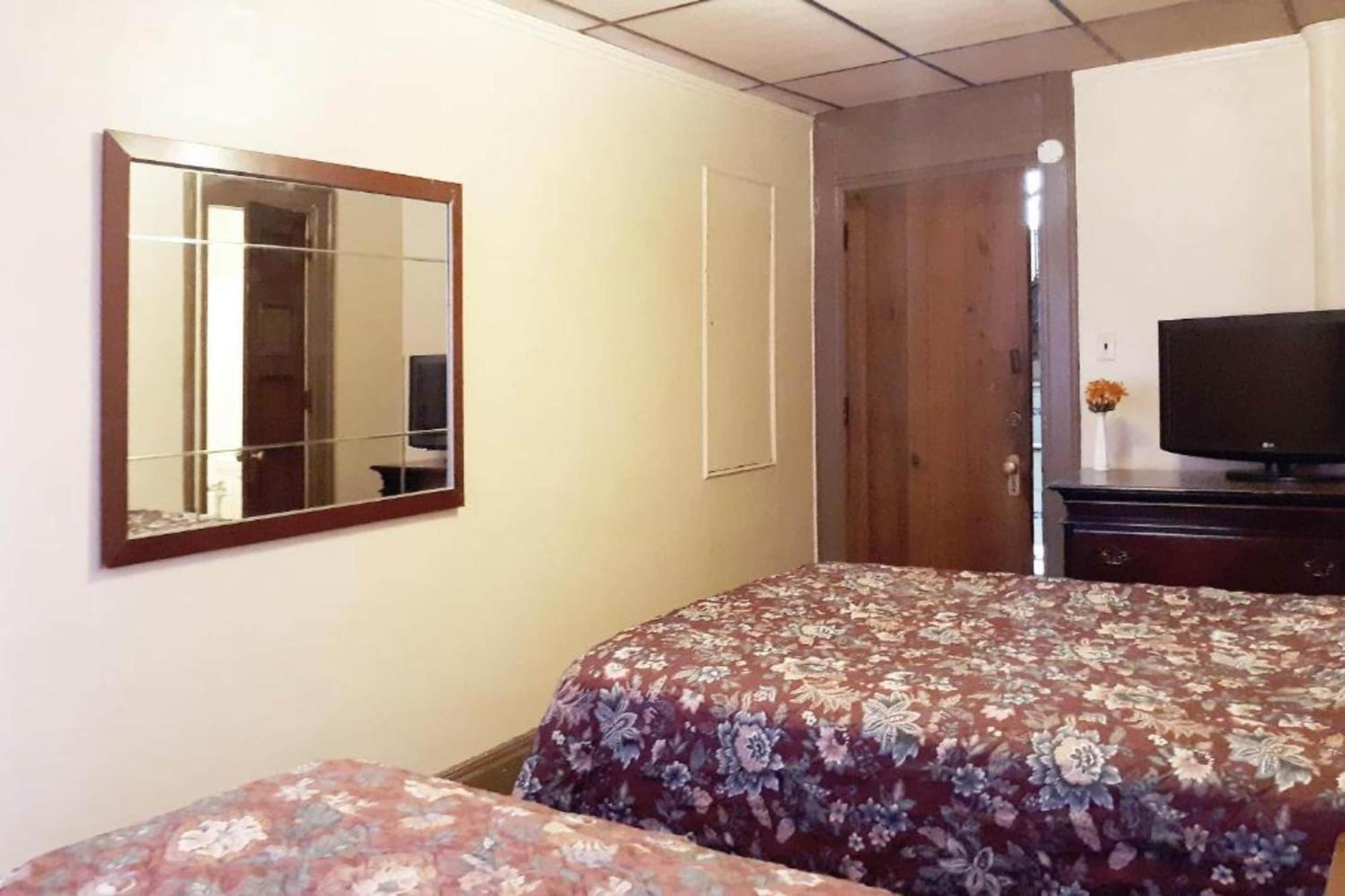 Oyo Hotel Bradford Main St Pa ภายนอก รูปภาพ